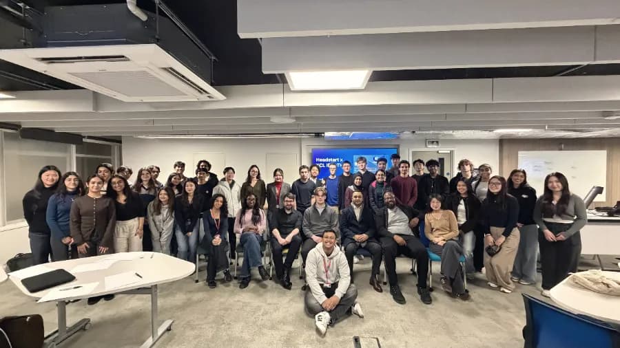 A full Headstart cohort at a university partner event